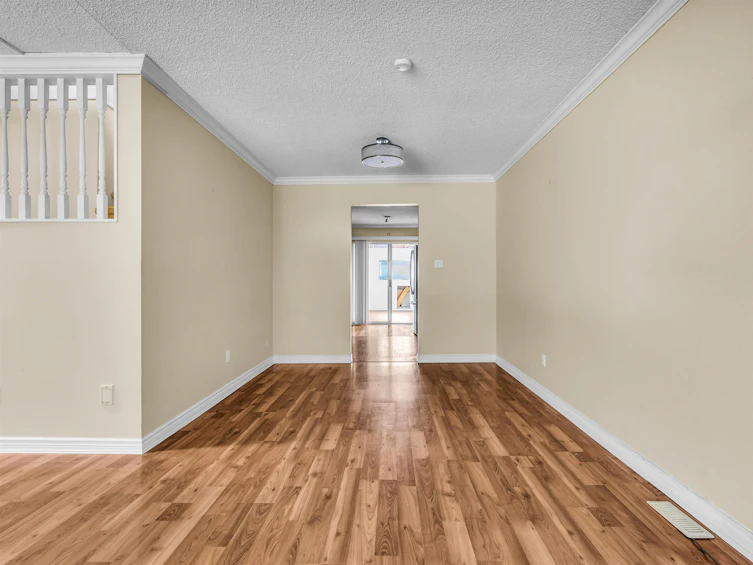 14783 101 Avenue, Surrey, BC, V3R 7H7 - 8
