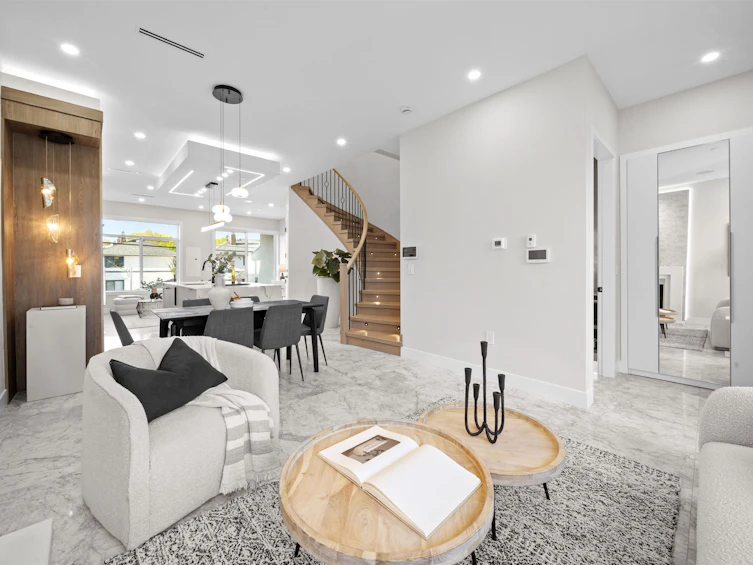 2455 W 10th Avenue, Vancouver, BC, V6K 2J4 - 9