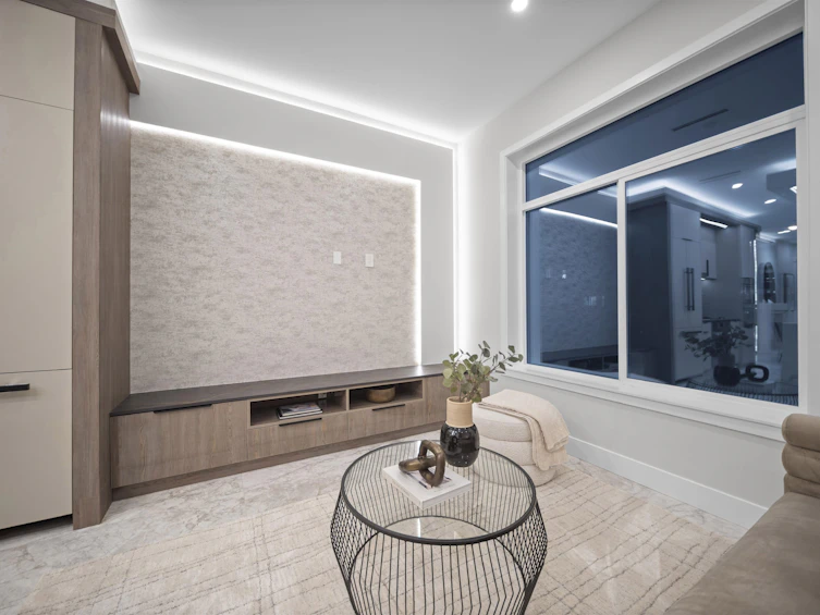 2455 W 10th Avenue, Vancouver, BC, V6K 2J4 - 25