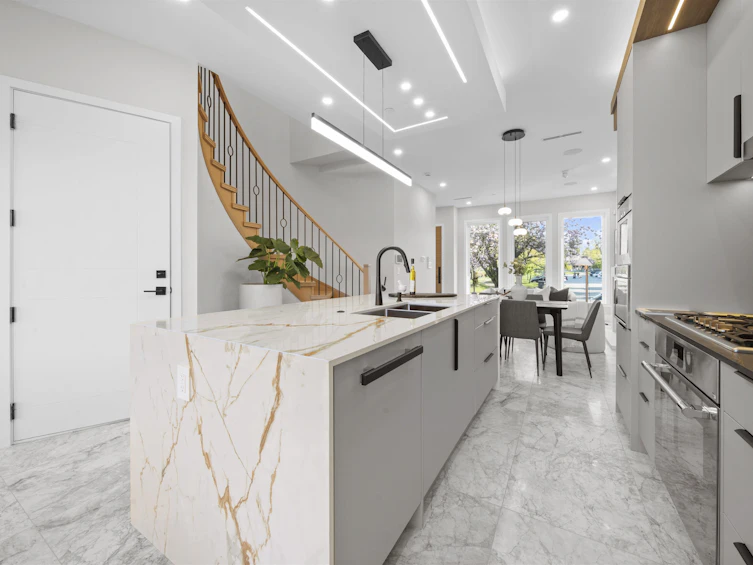 2455 W 10th Avenue, Vancouver, BC, V6K 2J4 - 17