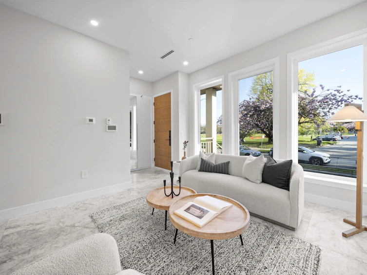 2455 W 10th Avenue, Vancouver, BC, V6K 2J4 - 8