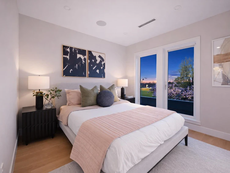 2455 W 10th Avenue, Vancouver, BC, V6K 2J4 - 31