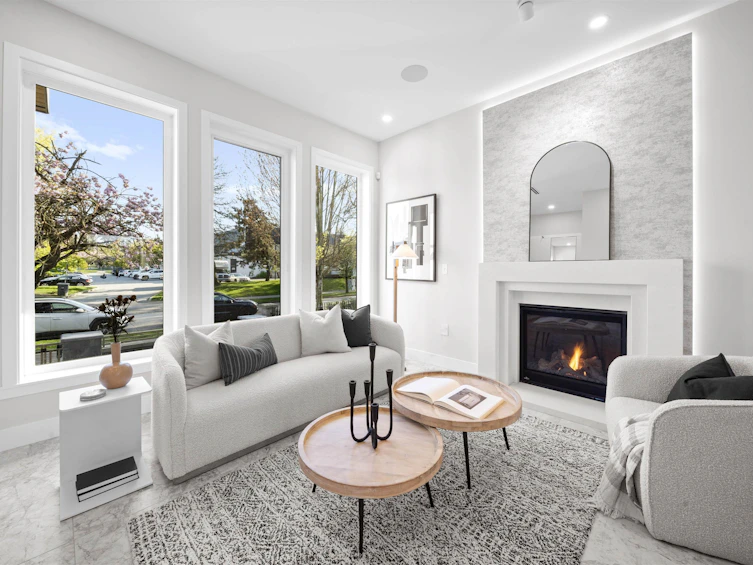 2455 W 10th Avenue, Vancouver, BC, V6K 2J4 - 10
