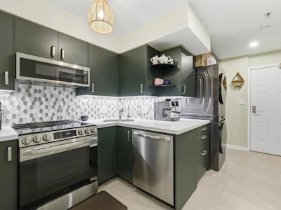104-828 W 14th Avenue - 4