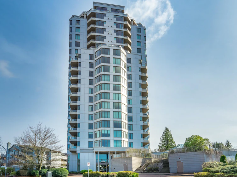1504-13880 101 Avenue, Surrey, BC, V3T 5T1