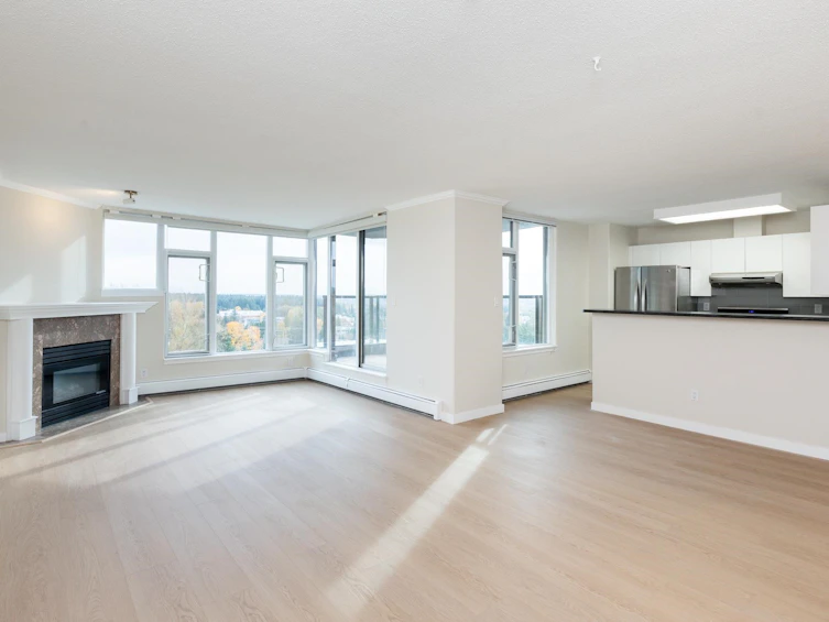 1504-13880 101 Avenue, Surrey, BC, V3T 5T1 - 5