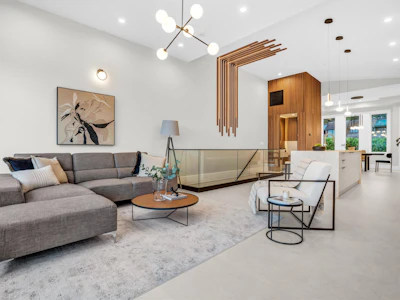 2380 Marine Drive - 4