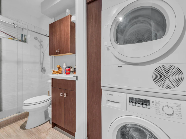 4217 W 16th Avenue, Vancouver, BC, V6R 3E5 - 38