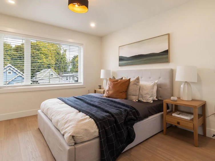 2049 E 4th Avenue, Vancouver, BC, V5N 1K5 - 16