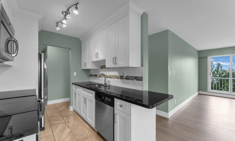 322-17707 57a Avenue