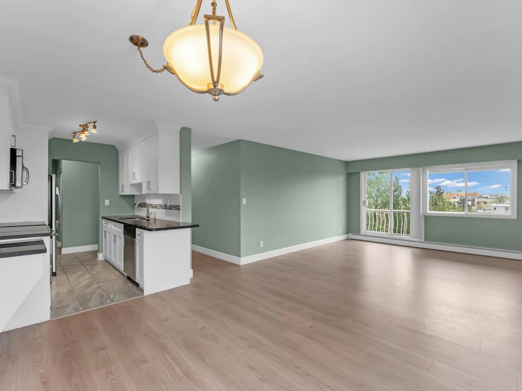 322-17707 57a Avenue, Surrey, BC, V3S 1J2 - 4