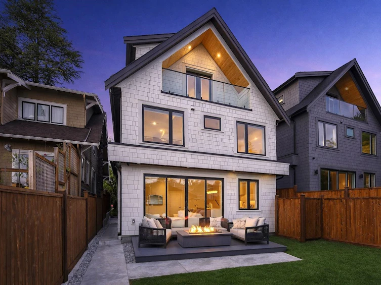 2-2138 W 48th Avenue, Vancouver, BC, V6M 2P5 - 2