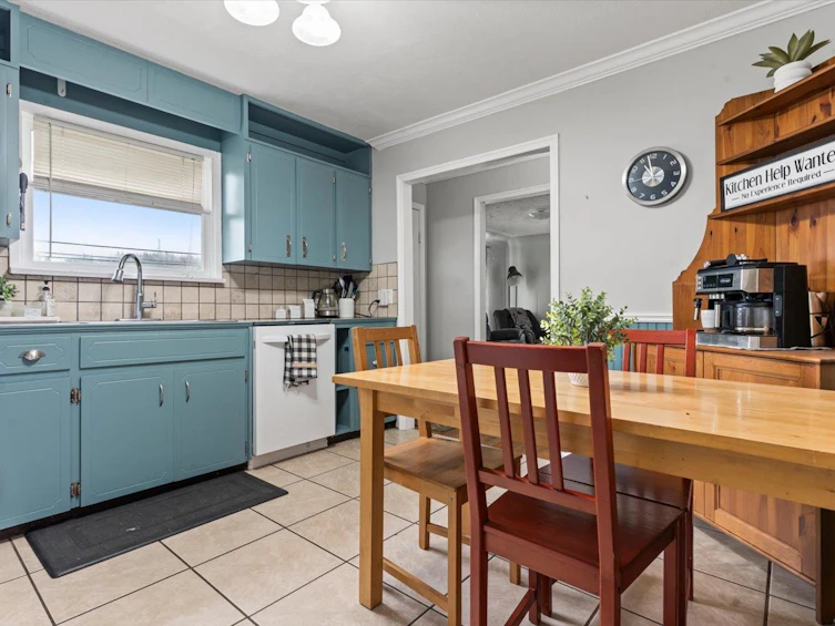 10189 Kent Road, Chilliwack, BC, V2P 5X5 - 10