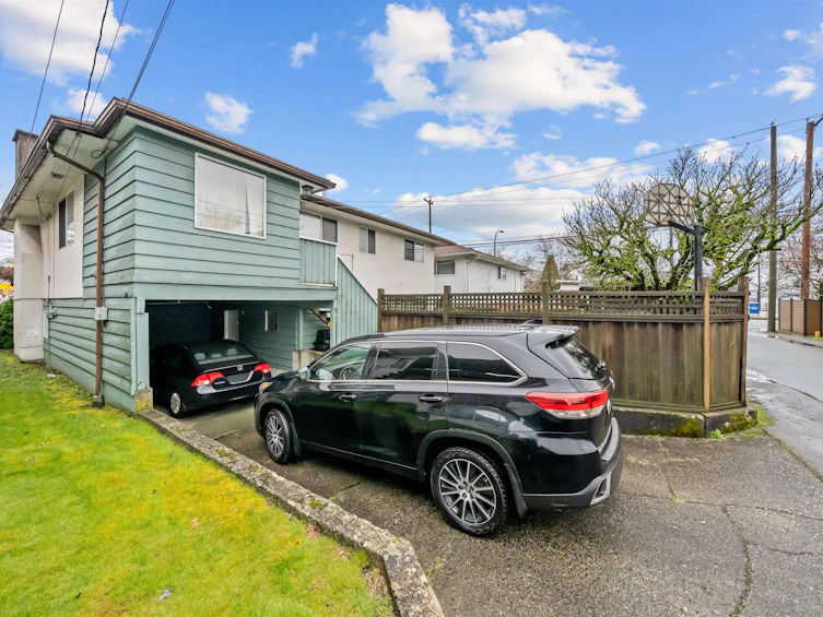 3115 E 49 Avenue, Vancouver, BC, V5S 1L2 - 4