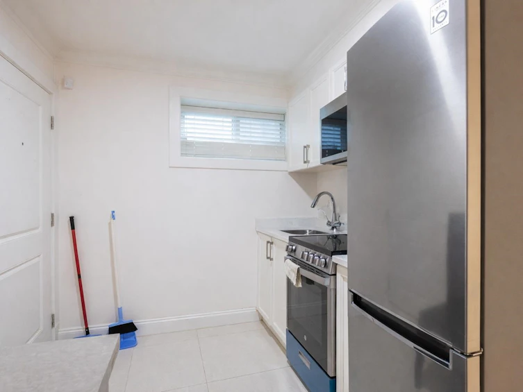 2118 Waverley Avenue, Vancouver, BC, V5P 1R5 - 17
