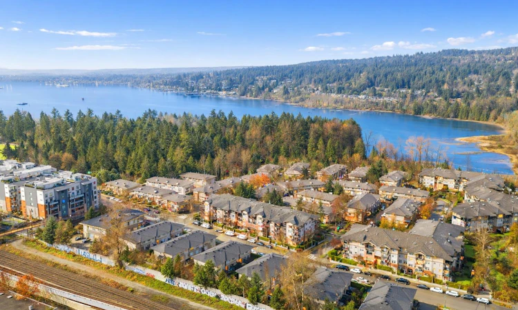 208-200 Klahanie Drive