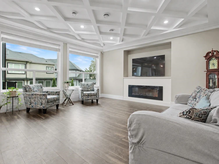 15648 82 Avenue, Surrey, BC, V4N 0R8 - 15