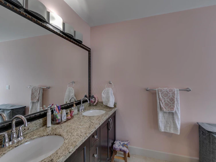 18938 54a Avenue, Surrey, BC, V3S 6R4 - 25
