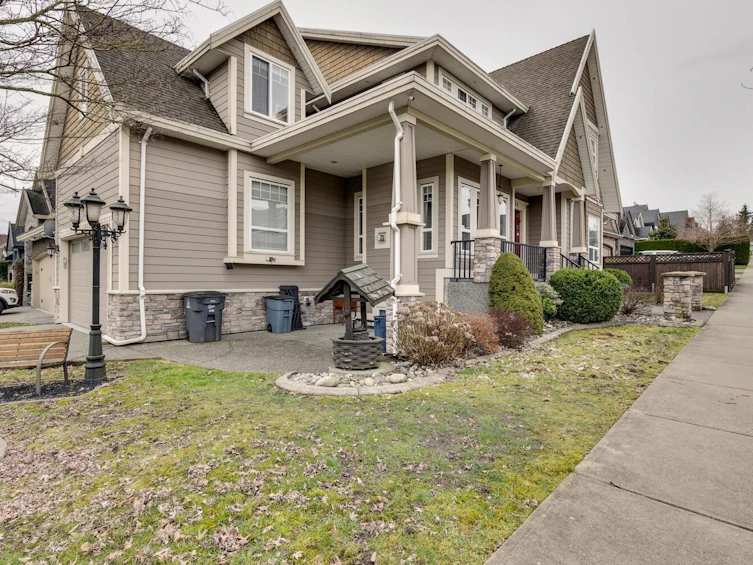 18938 54a Avenue, Surrey, BC, V3S 6R4 - 3