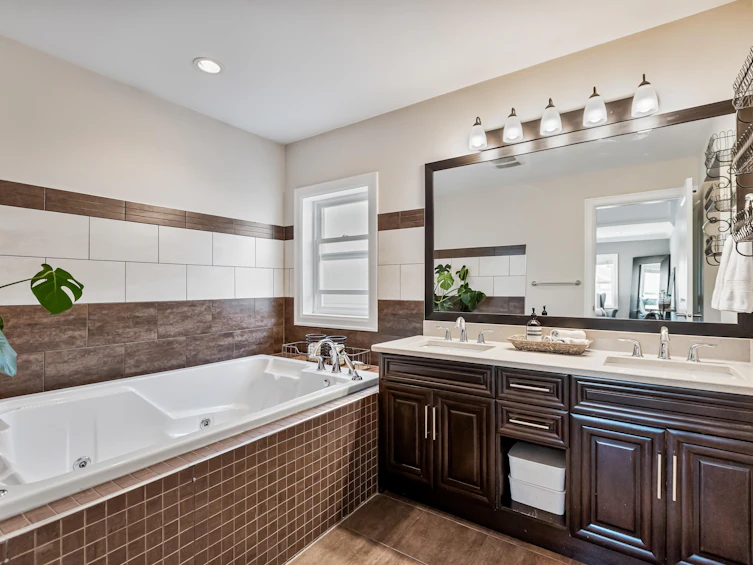 17421 1a Avenue, Surrey, BC, V3Z 9P9 - 24