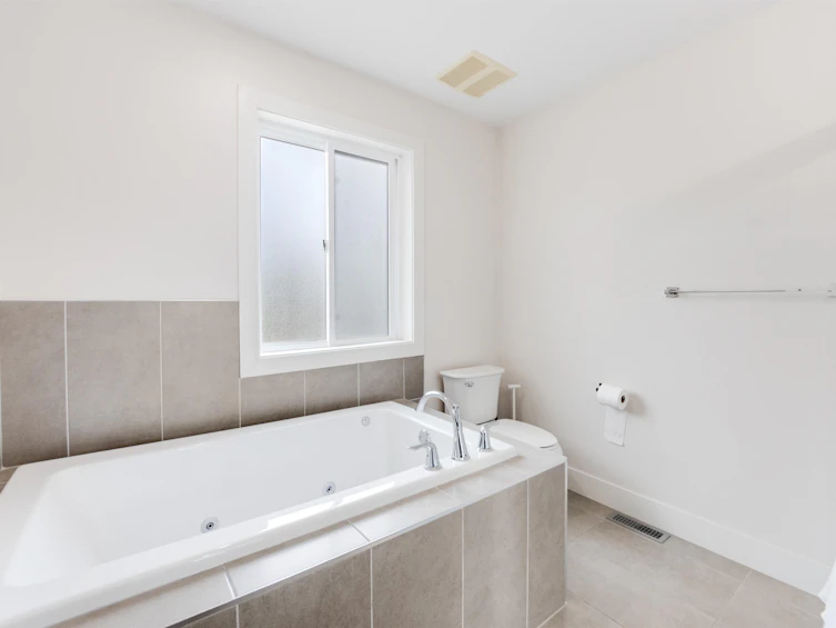 28-8033 166b Street, Surrey, BC, V4N 0G7 - 25
