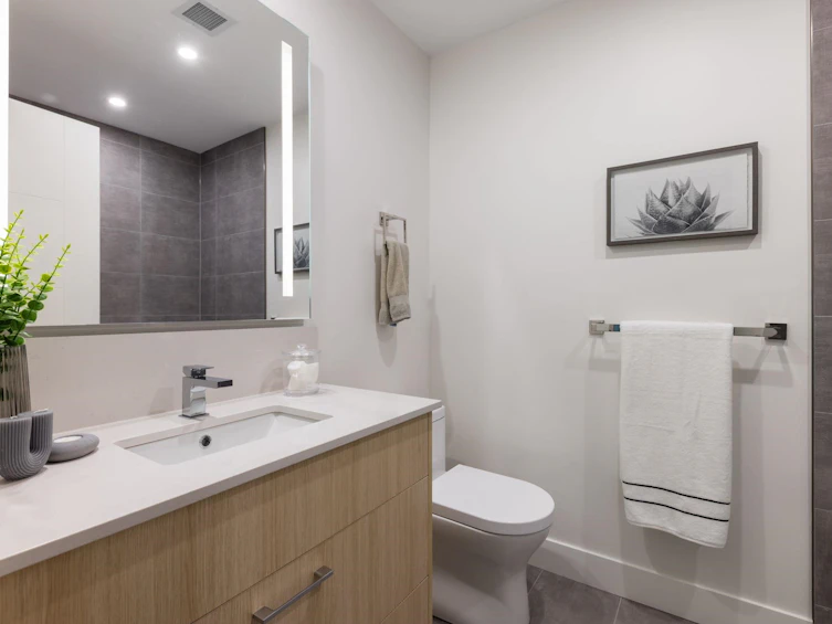 102-342 Mountain Highway, North Vancouver, BC, V7J 2K8 - 29