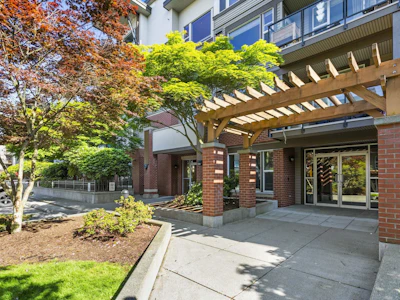 203-33539 Holland Avenue - 3