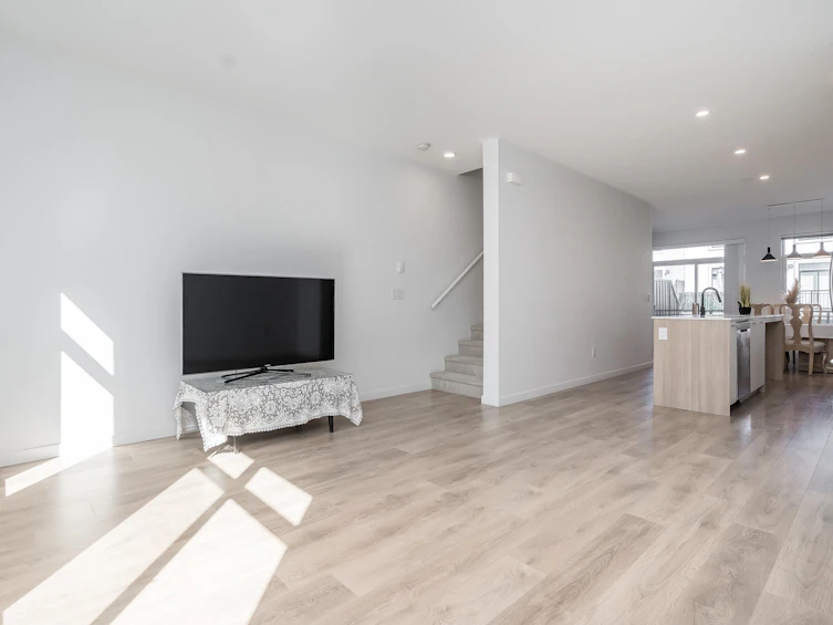 130-15235 Sitka Drive, Surrey, BC, V3S 0A9 - 17