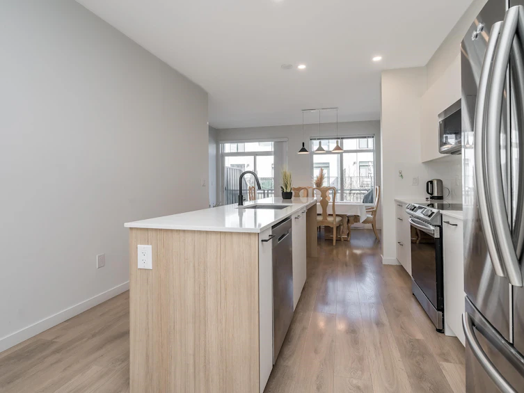 130-15235 Sitka Drive, Surrey, BC, V3S 0A9 - 13