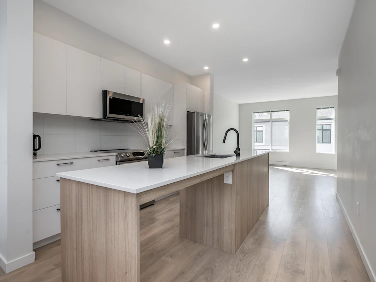 130-15235 Sitka Drive, Surrey, BC, V3S 0A9 - 11