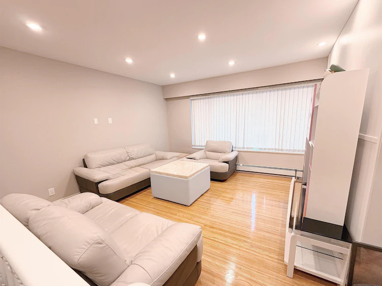 4882 Moss Street, Vancouver, BC, V5R 3Y2 - 5