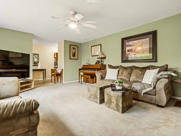 9269 Carleton Street, Chilliwack, BC, V2P 6E1 - 14