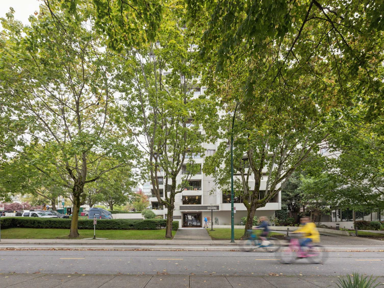301-1995 Beach Avenue, Vancouver, BC, V6G 2Y3