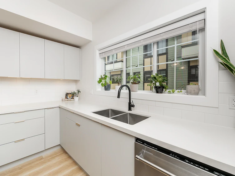 202-80 Elgin Street, Port Moody, BC, V3H 0M6 - 6