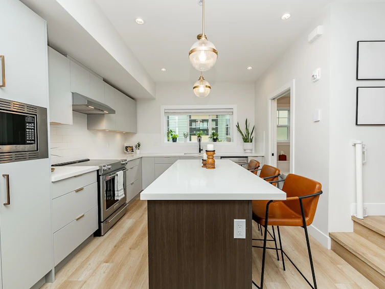 202-80 Elgin Street, Port Moody, BC, V3H 0M6 - 3