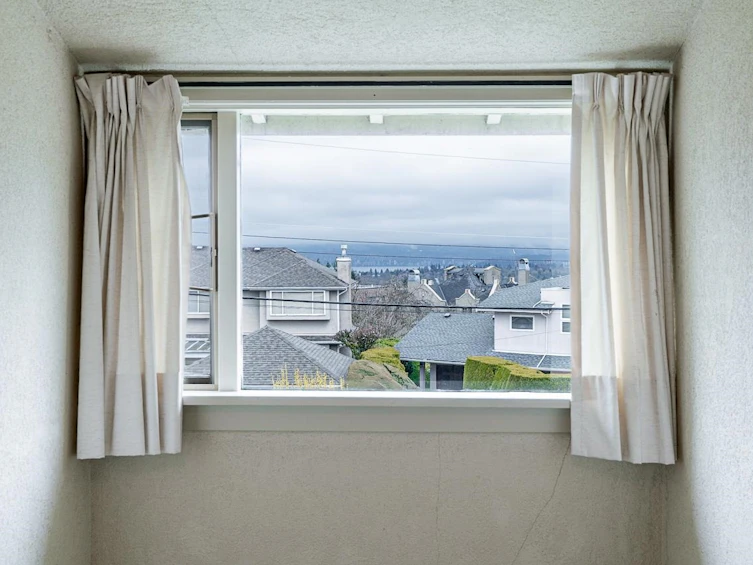 2715 W 31st Avenue, Vancouver, BC, V6L 1Z9 - 19