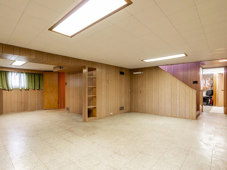 2715 W 31st Avenue, Vancouver, BC, V6L 1Z9 - 23