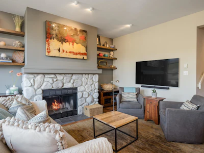 23-4644 Blackcomb Way - 3