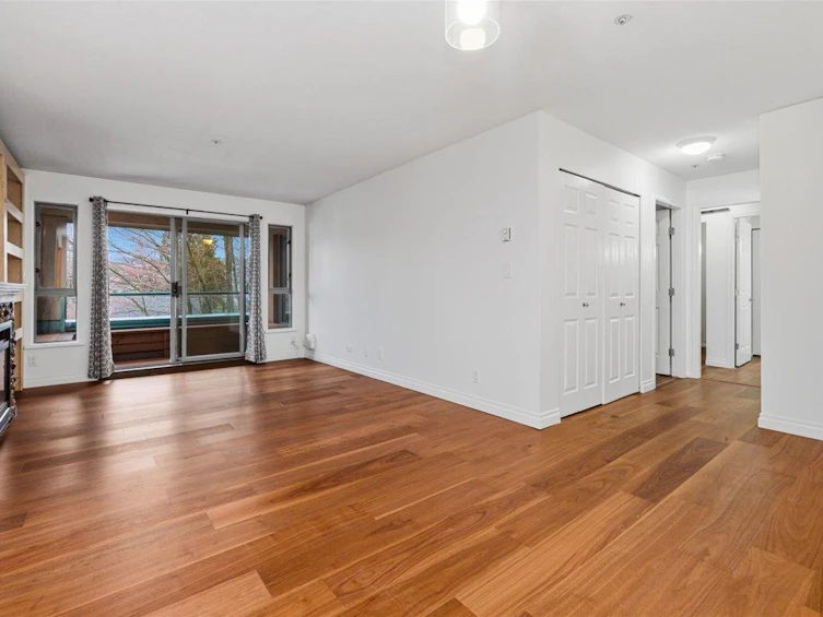 306-223 Mountain Highway, North Vancouver, BC, V7J 3V3 - 5