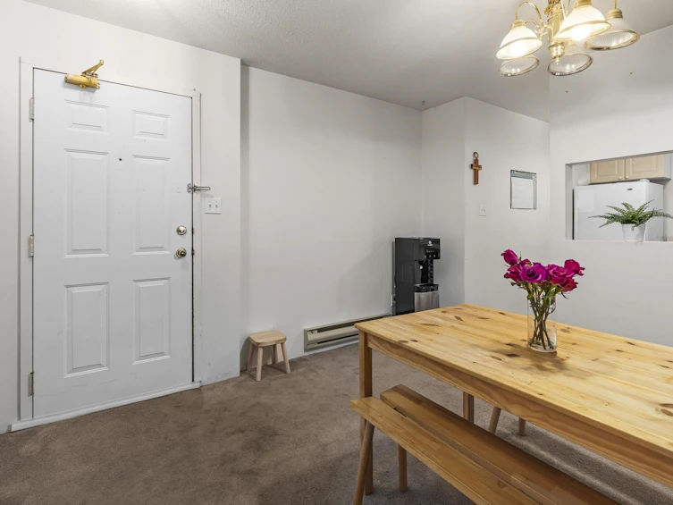 202-7011 Blundell Road, Richmond, BC, V6Y 1J5 - 2