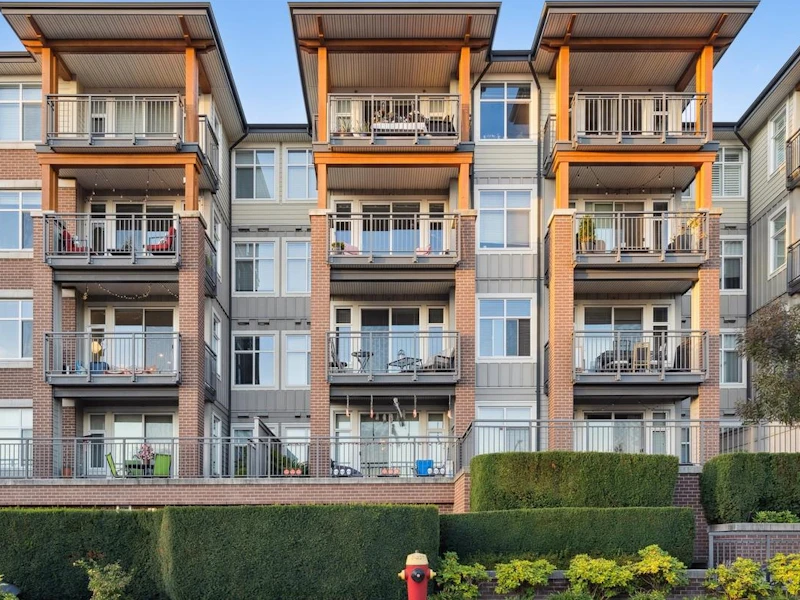 1109 - 963 Charland Avenue, Coquitlam BC V3K 3K7