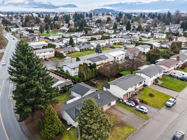45135 Deans Avenue, Chilliwack, BC, V2P 6V7 - 37