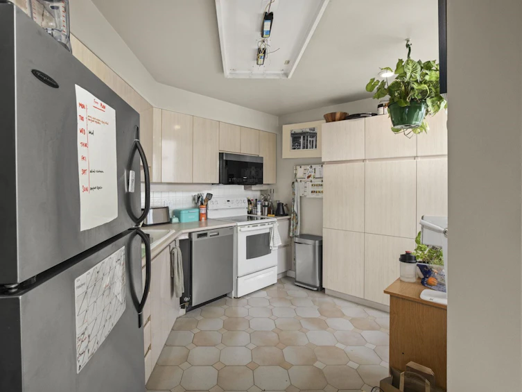 2005-1000 Beach Avenue, Vancouver, BC, V6E 4M2 - 22