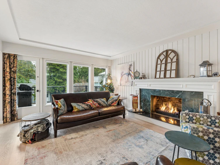1187 W 23 Street, North Vancouver, BC, V7P 2H2 - 2