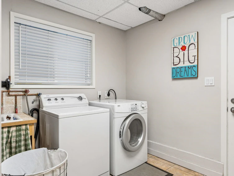 1187 W 23 Street, North Vancouver, BC, V7P 2H2 - 30