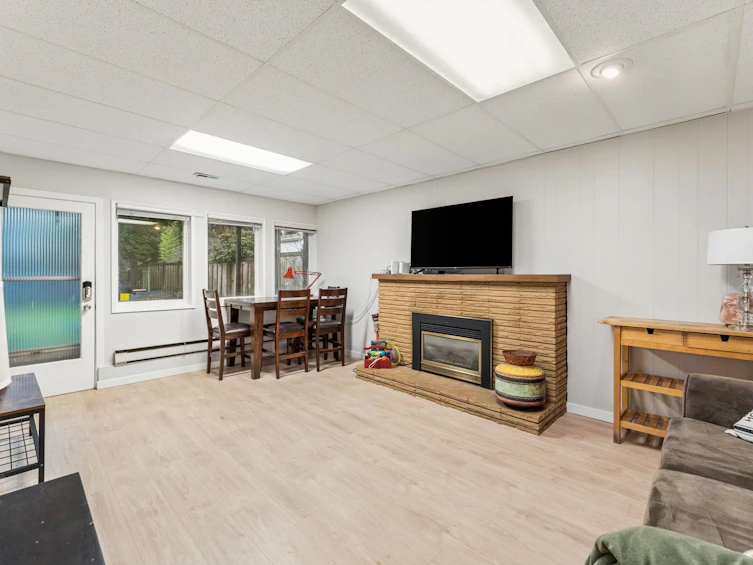 1187 W 23 Street, North Vancouver, BC, V7P 2H2 - 25