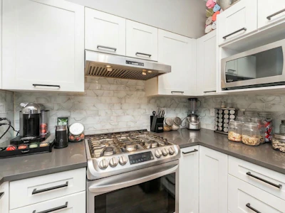 15-21535 88 Avenue - 3