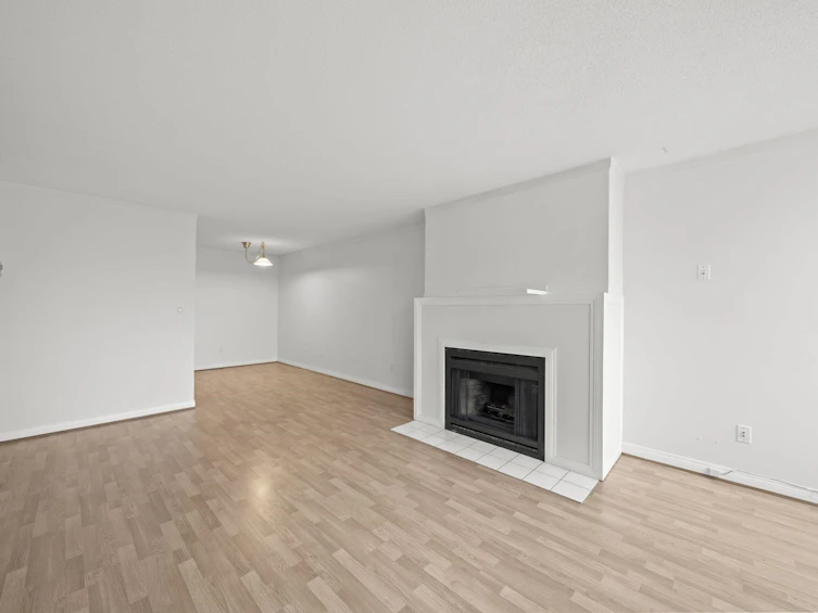 211-7471 Blundell Road, Richmond, BC, V6Y 1J6 - 11