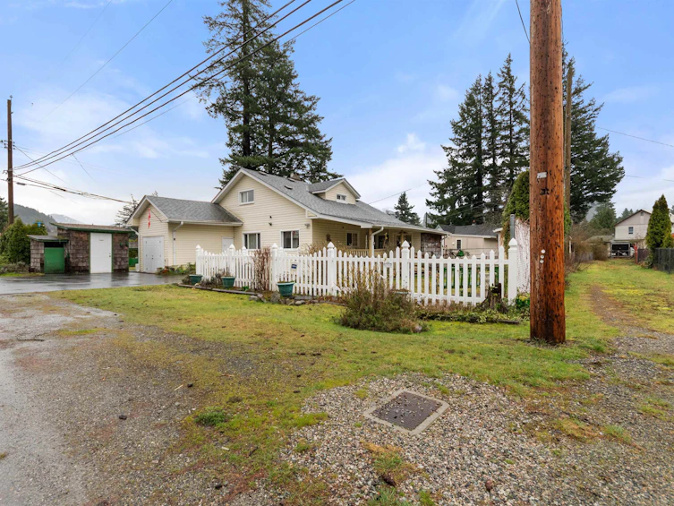408 3rd Avenue, Hope, BC, V0X 1L0 - 28