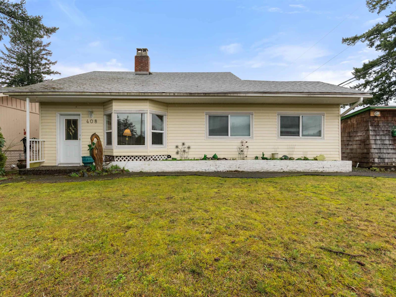 408 3rd Avenue, Hope BC V0X 1L0